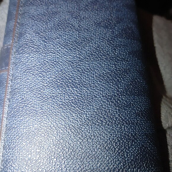 Michael Kors Long Wallet Navy Blue Leather Snap Closure Multiple Card Slots - Picture 2 of 8